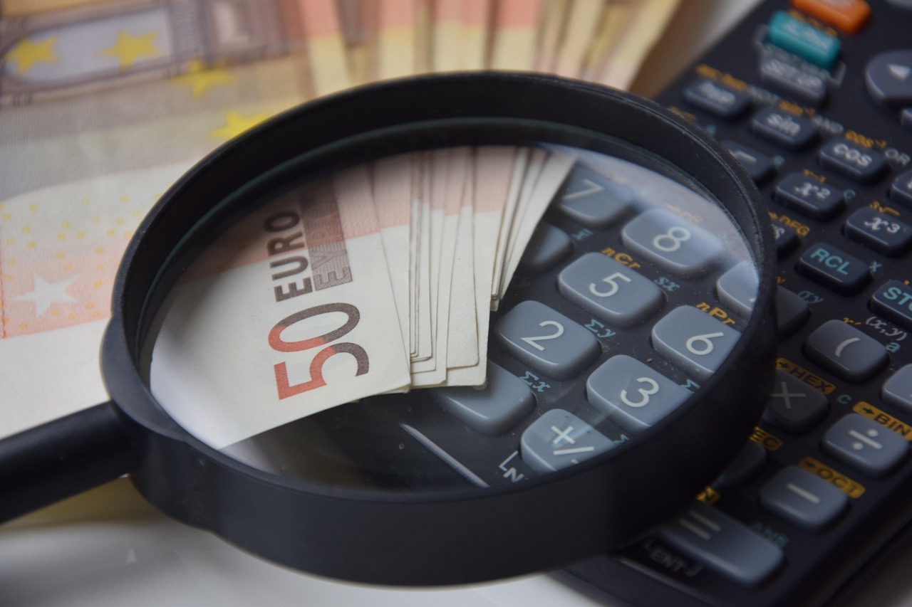 Vale la pena acquistare un aspirapolvere portatile? La verità sui costi e benefici
